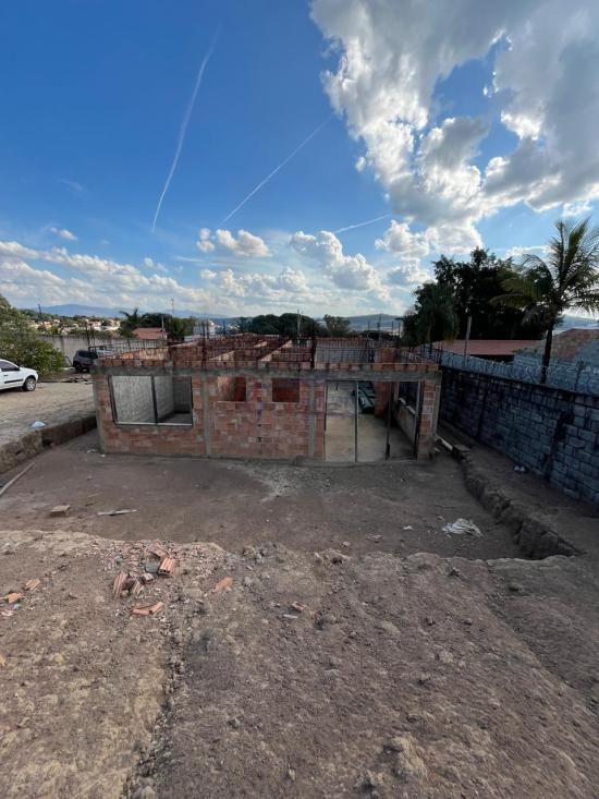 casa-venda-bandeirinhas-betim-1024200